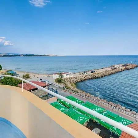 Panorama- Chantall Apartman Ravda