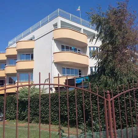 Panorama- Chantall